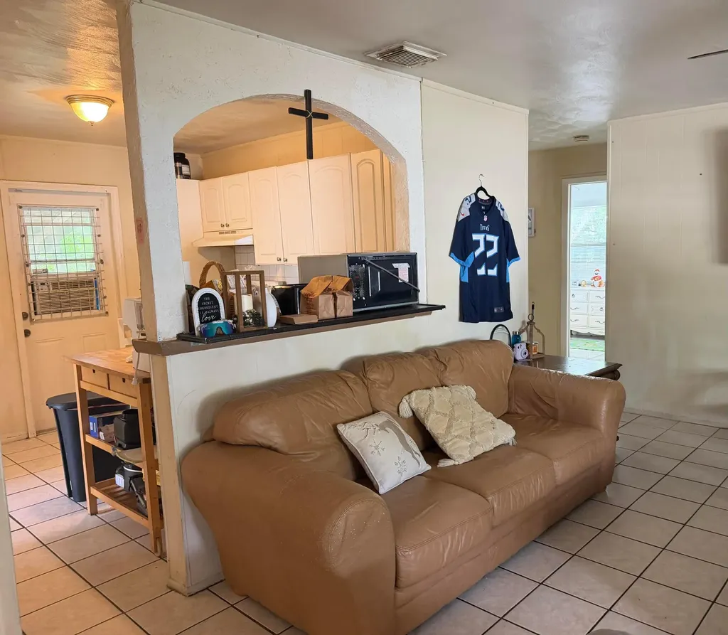 2640 NE 8th Terrace Pompano Beach FL 33064