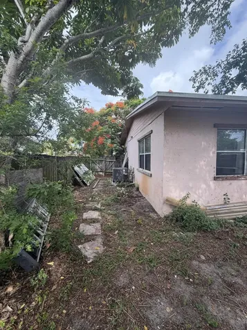 2640 NE 8th Terrace Pompano Beach FL 33064