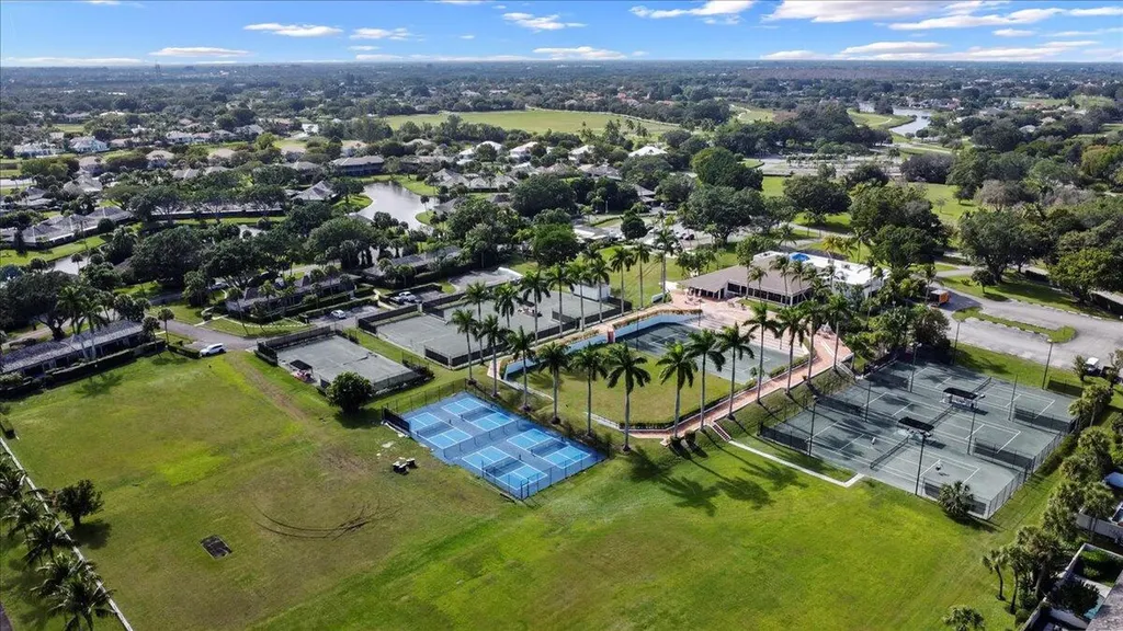 11863 Wimbledon Circle Wellington FL 33414