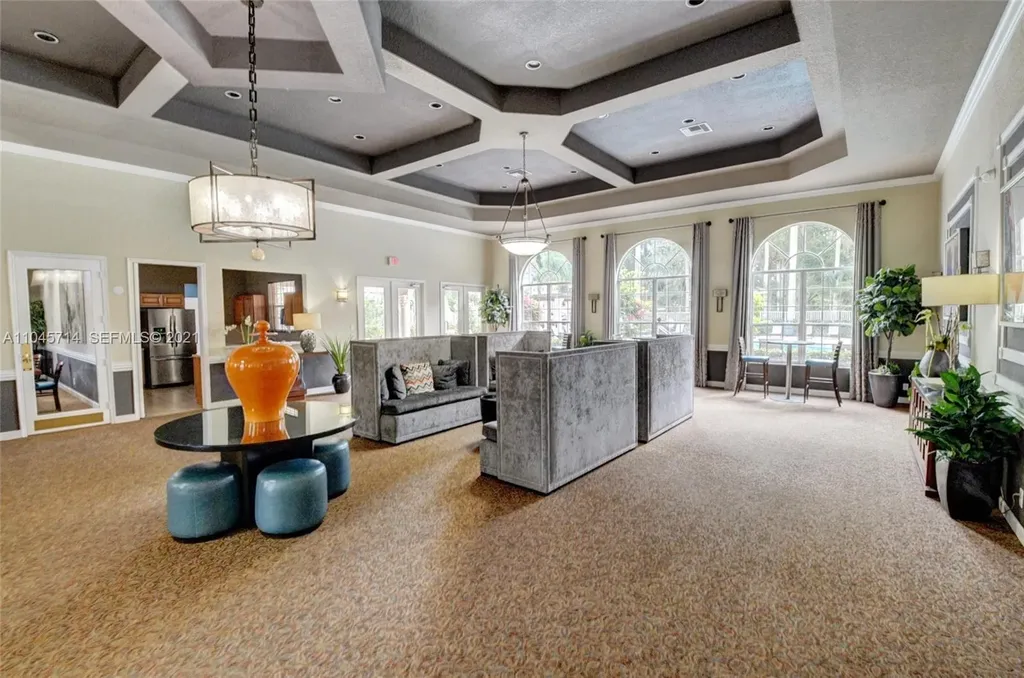 8583 Vía Serena Boca Raton FL 33433