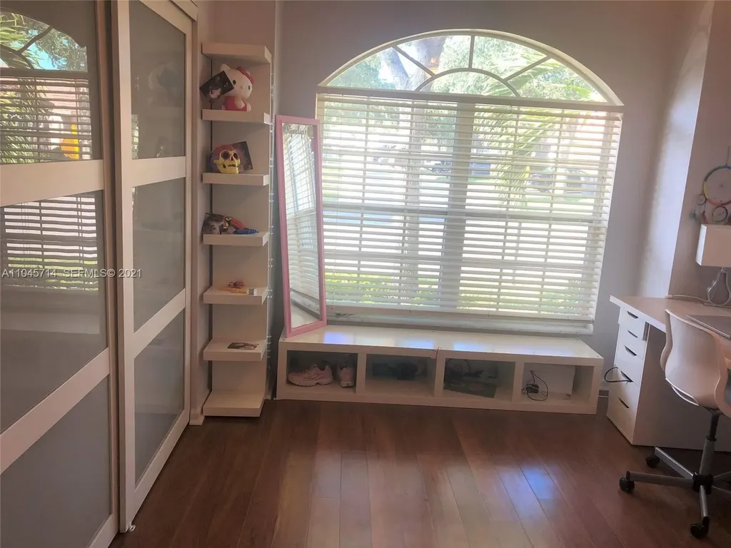 8583 Vía Serena Boca Raton FL 33433