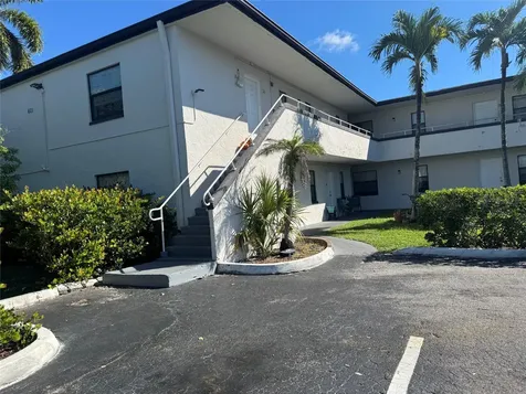 607 NE 29th Drive Wilton Manors FL 33334