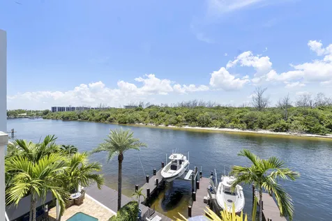 449 NE 19th Avenue Deerfield Beach FL 33441