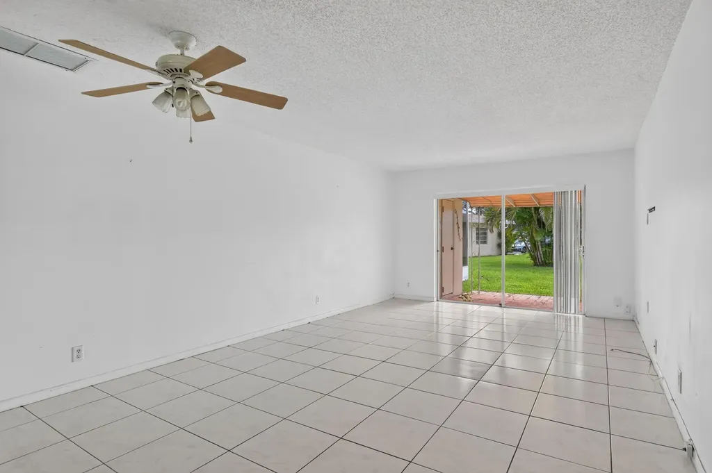 20923 Sedgewick Drive Boca Raton FL 33433
