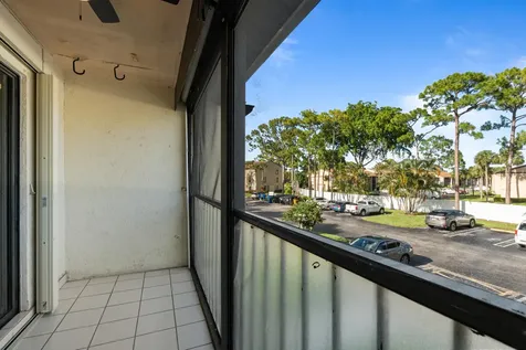706 Sunny Pine Way Greenacres FL 33415
