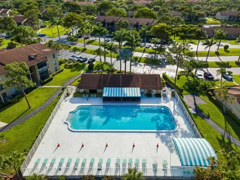 706 Sunny Pine Way Greenacres FL 33415