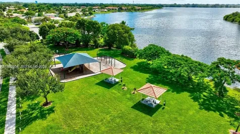 4271 SW 10th Court Deerfield Beach FL 33442