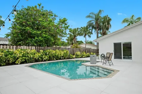 561 SW 168th Terrace Weston FL 33326