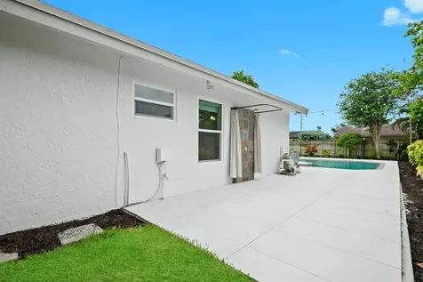 561 SW 168th Terrace Weston FL 33326