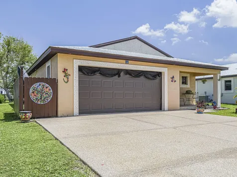 23 Arboles Del Norte Fort Pierce FL 34951