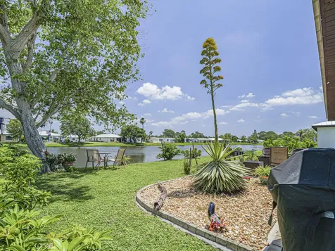 23 Arboles Del Norte Fort Pierce FL 34951
