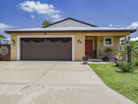 23 Arboles Del Norte Fort Pierce FL 34951