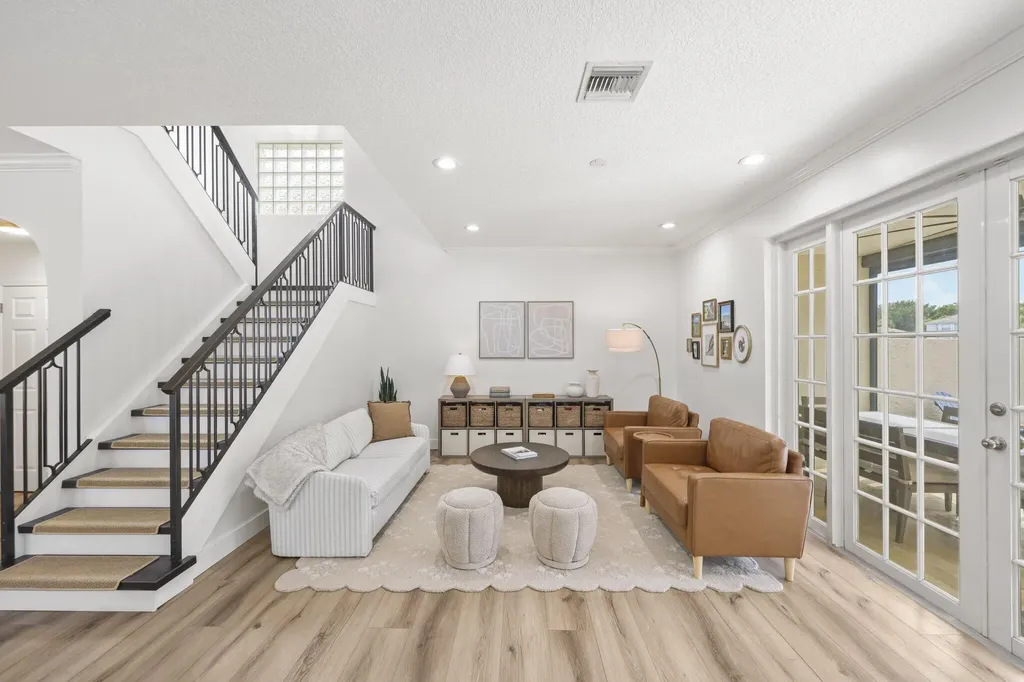 7518 Oak Grove Circle Lake Worth FL 33467