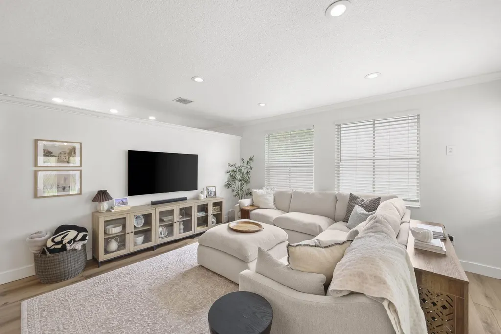 7518 Oak Grove Circle Lake Worth FL 33467