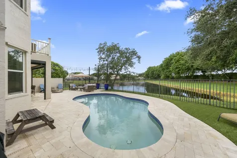 7518 Oak Grove Circle Lake Worth FL 33467