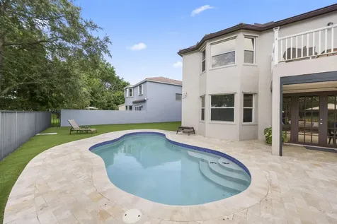 7518 Oak Grove Circle Lake Worth FL 33467