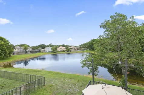 7518 Oak Grove Circle Lake Worth FL 33467