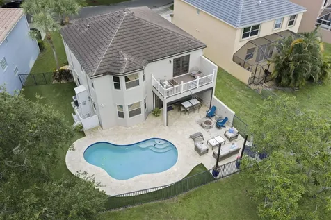 7518 Oak Grove Circle Lake Worth FL 33467