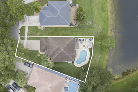 7518 Oak Grove Circle Lake Worth FL 33467