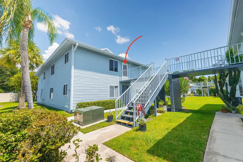 191 SE Village Drive Port St Lucie FL 34952