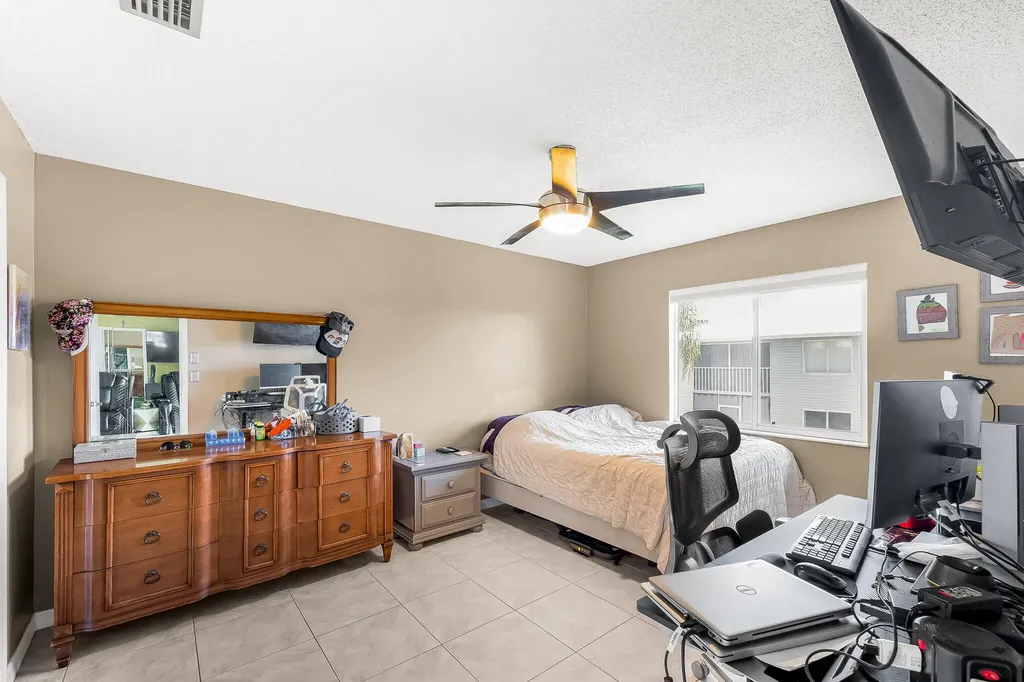 191 SE Village Drive Port St Lucie FL 34952