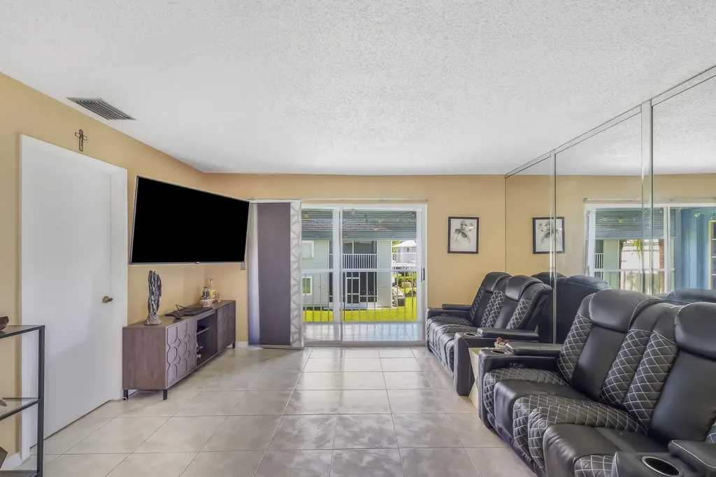 191 SE Village Drive Port St Lucie FL 34952