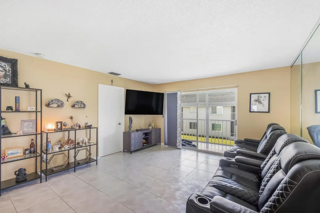 191 SE Village Drive Port St Lucie FL 34952