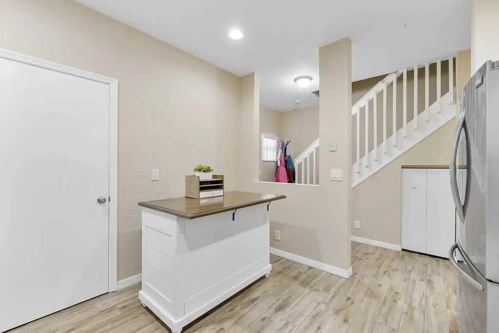 5540 NW 90th Terrace Sunrise FL 33351