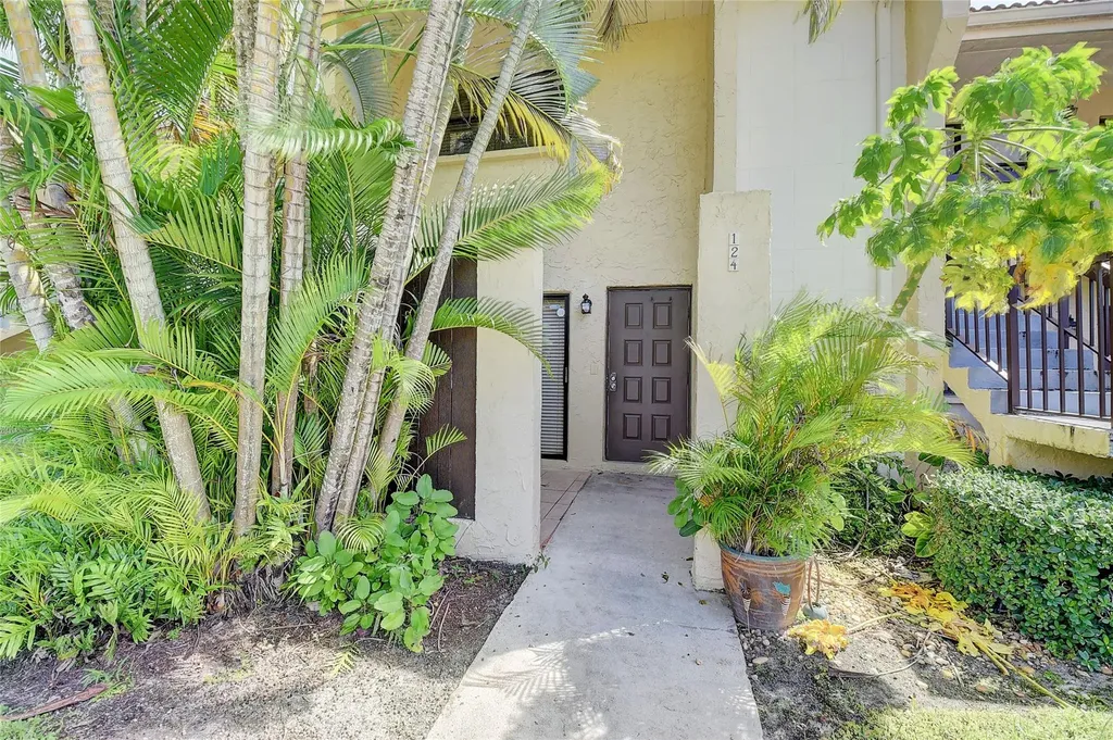 22435 SW 61st Way Boca Raton FL 33428