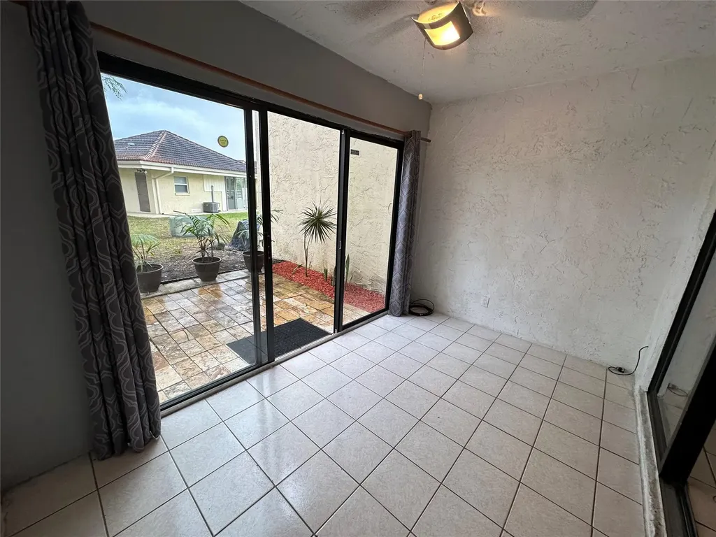 22435 SW 61st Way Boca Raton FL 33428