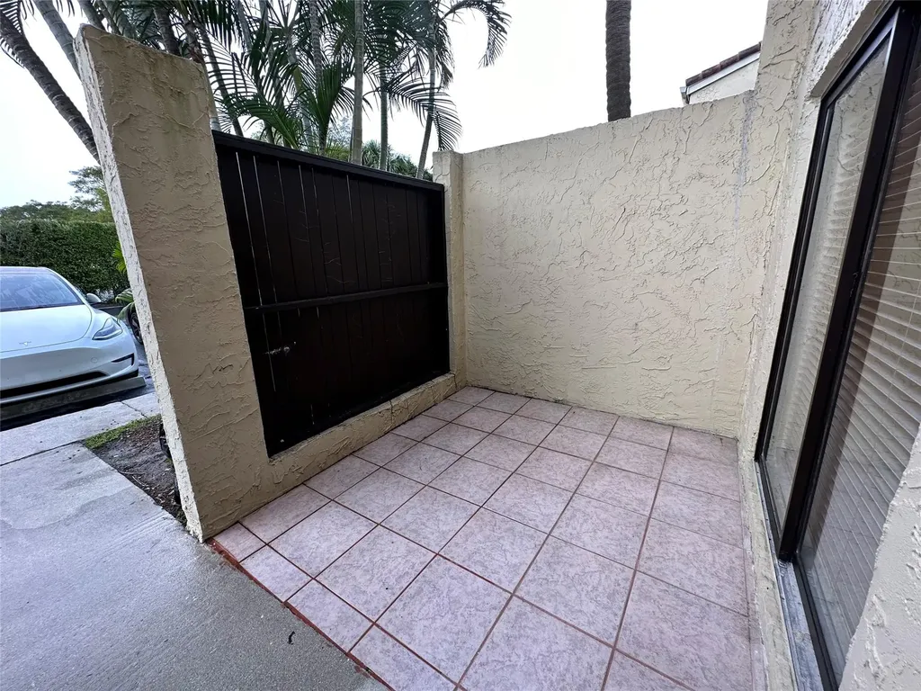 22435 SW 61st Way Boca Raton FL 33428
