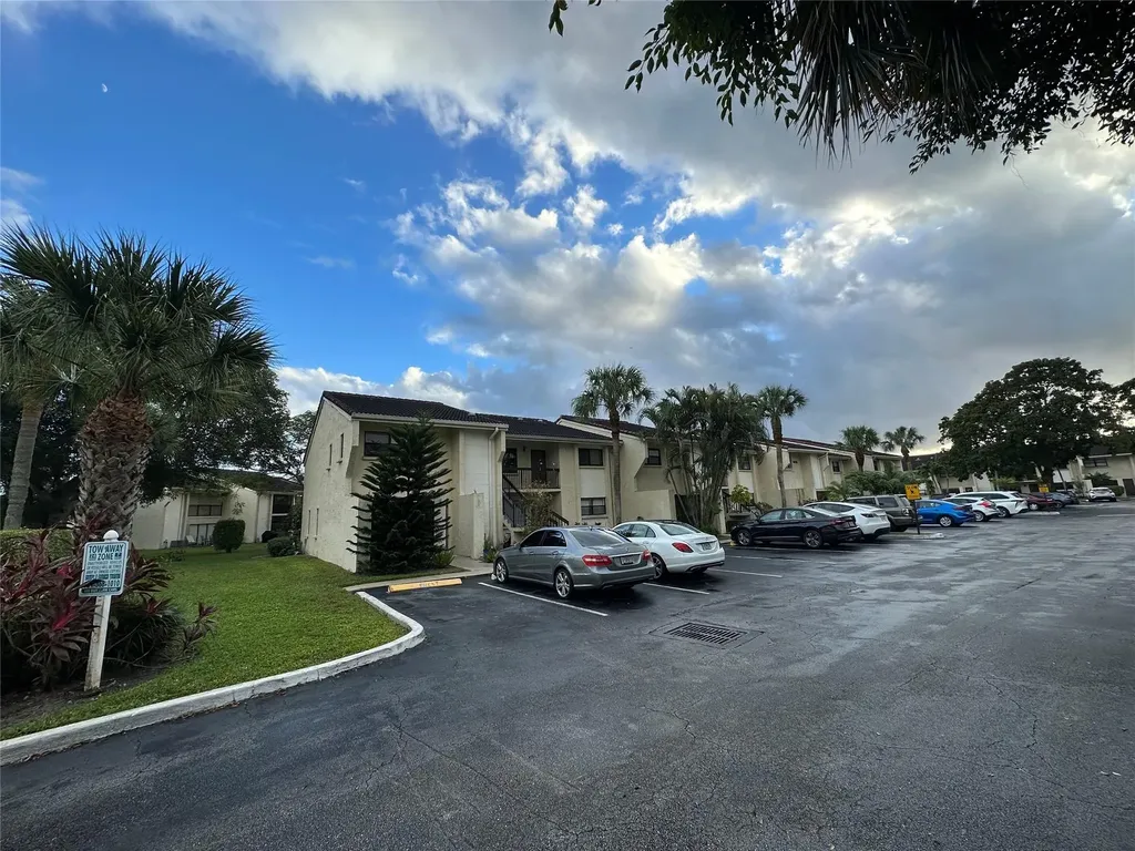 22435 SW 61st Way Boca Raton FL 33428