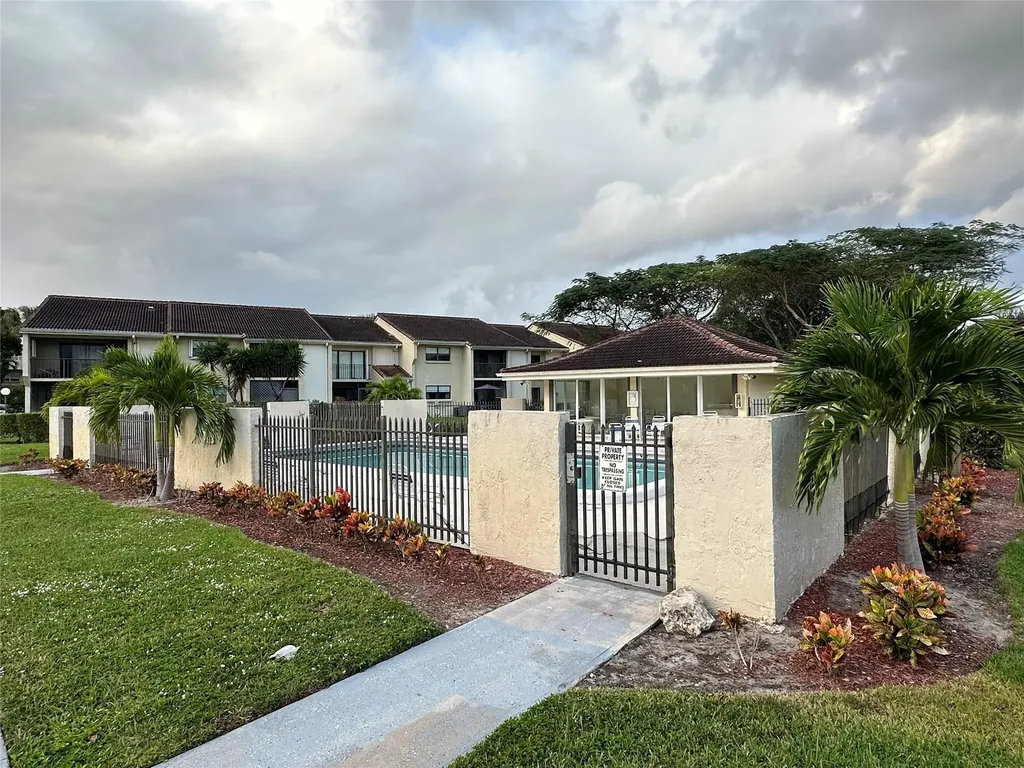 22435 SW 61st Way Boca Raton FL 33428