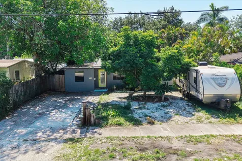 1326 SW 23rd Avenue Fort Lauderdale FL 33312