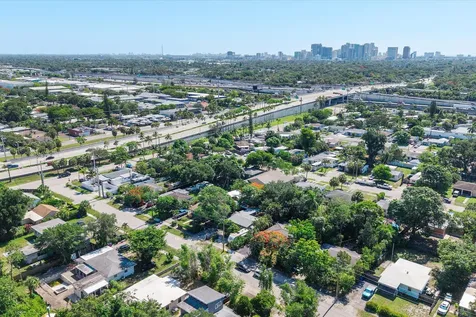 1326 SW 23rd Avenue Fort Lauderdale FL 33312