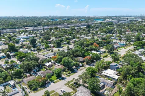 1326 SW 23rd Avenue Fort Lauderdale FL 33312