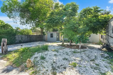 1326 SW 23rd Avenue Fort Lauderdale FL 33312
