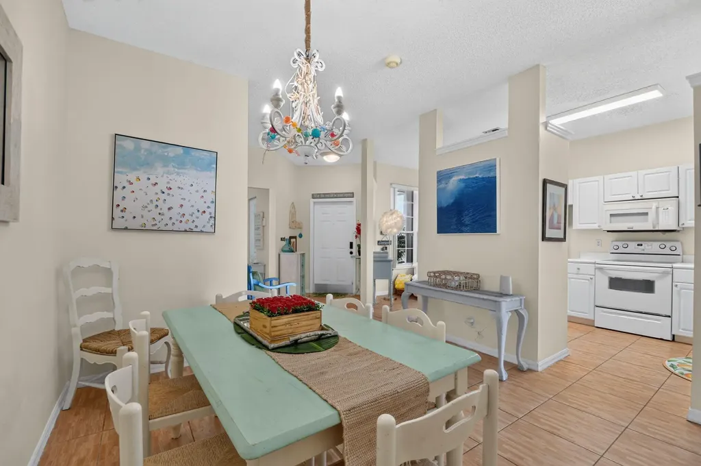 3162 Via Poinciana Lake Worth FL 33467