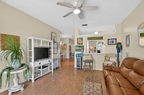 3162 Via Poinciana Lake Worth FL 33467