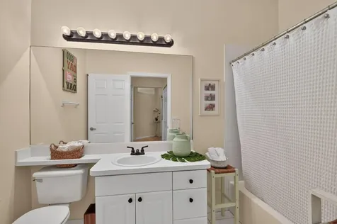 3162 Via Poinciana Lake Worth FL 33467