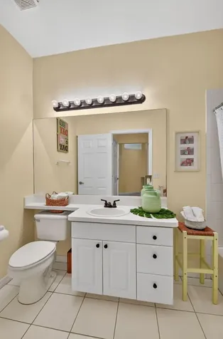 3162 Via Poinciana Lake Worth FL 33467
