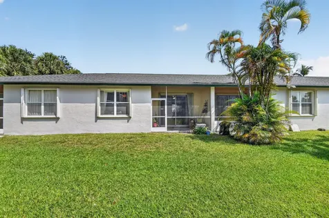 3162 Via Poinciana Lake Worth FL 33467