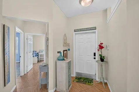 3162 Via Poinciana Lake Worth FL 33467