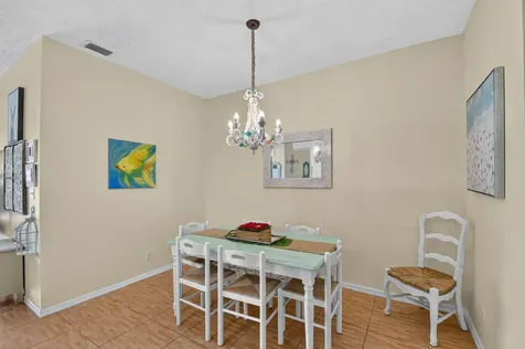 3162 Via Poinciana Lake Worth FL 33467