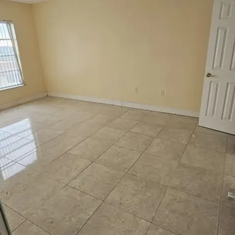 4174 Inverrary Drive Lauderhill FL 33319