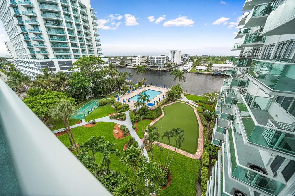 3233 NE 34th Street Fort Lauderdale FL 33308