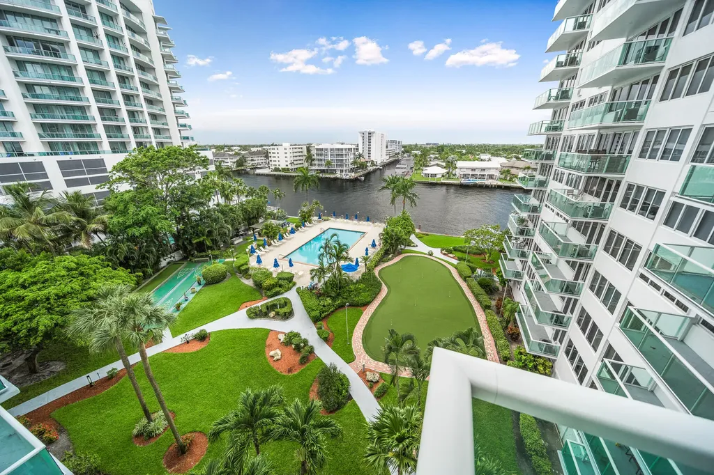 3233 NE 34th Street Fort Lauderdale FL 33308