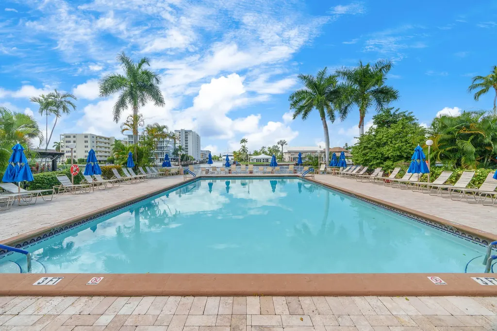 3233 NE 34th Street Fort Lauderdale FL 33308