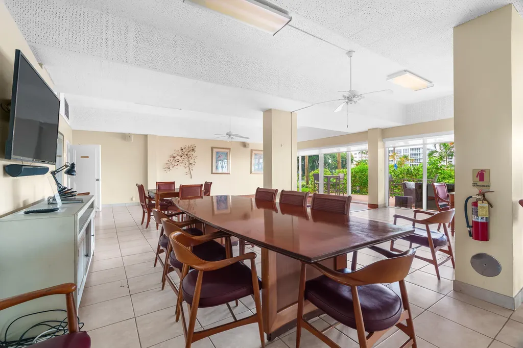 3233 NE 34th Street Fort Lauderdale FL 33308