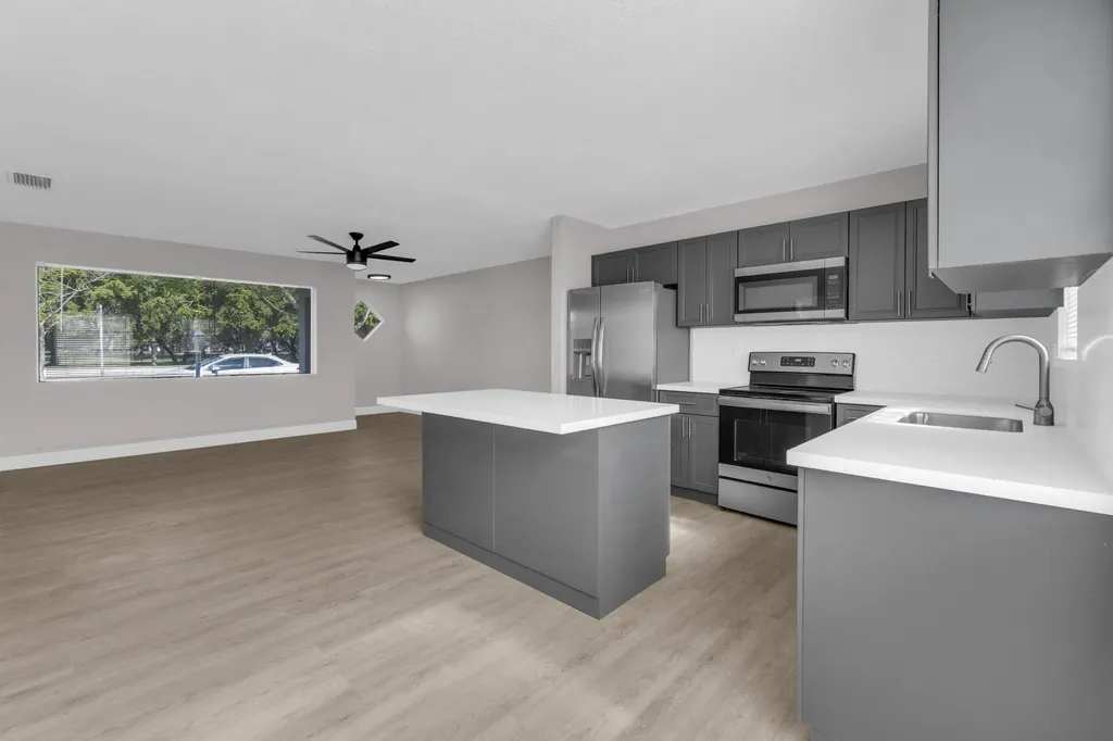 3240 Sheridan Lane Hollywood FL 33021